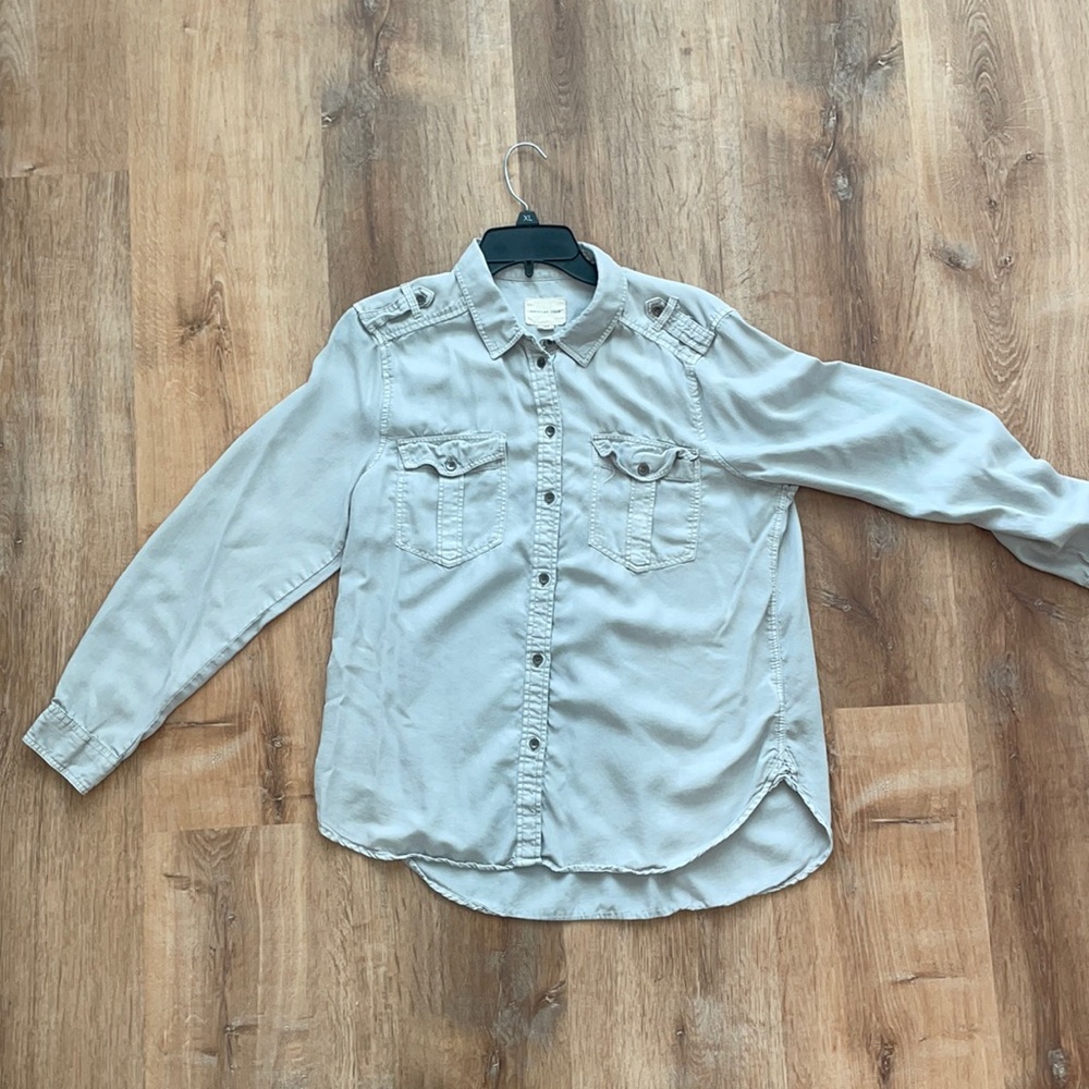 American Eagle 🦅 Button Up